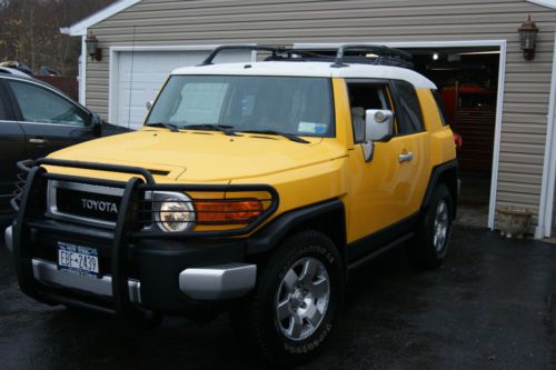 2007 toyota fj cruiser,low miles