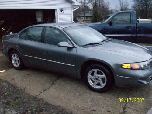 2005 pontiac bonneville se sedan 4-door 3.8l