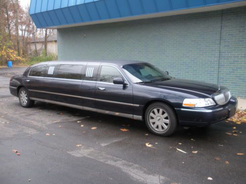 2006 lincoln town car executive l limousine 4-door 4.6l