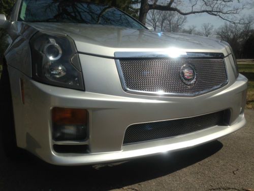 2007 cadillac cts v sedan 4-door v8 6.0l silver loaded nice clean rare !!!