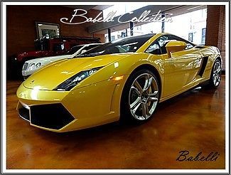 2013 lamborghini gallardo (1 owner) car like new.