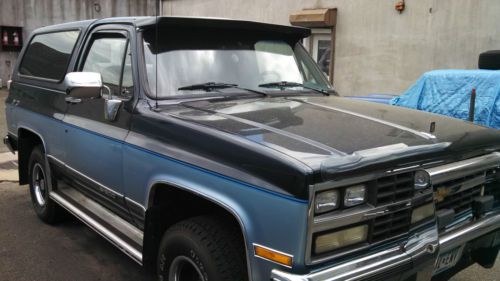 1989 chevy k5 blazer --------  one owner great condition