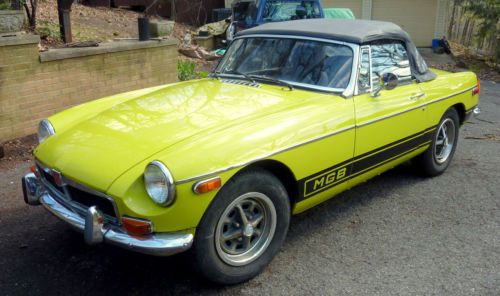 1974 mgb roadster convertible