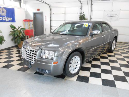 2010 chrysler 300 touring 63k no reserve salvage rebuildable damaged repairable