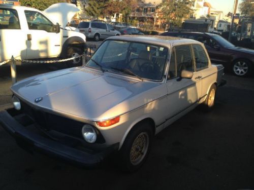 1976 bmw 2002, rust free, drives great, don&#039;t miss out, l@@k!!!!!!