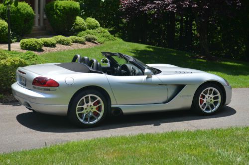 2005 dodge viper srt-10 silver convertible 2-door 500hp/505 cu in/8.3l