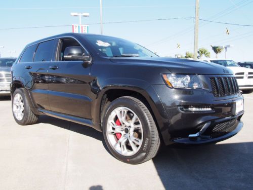 Srt8 4x4 suv 6.4l nav back up camera sunroof rear dvd one owner warranty clean