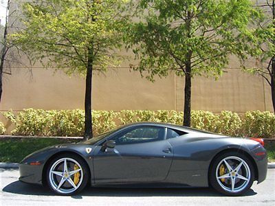 2012 ferrari 458 italia.