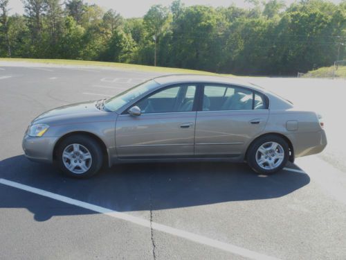 2003 nissan altima s sedan 4-door 2.5l