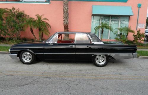 1961 ford galaxie  6.4l,390 v8,gorgeous,straight,black,leather!