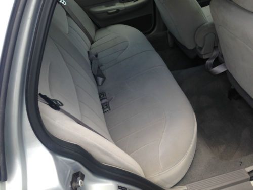 2000 Ford Crown Victoria Base Sedan 4-Door 4.6L, image 16