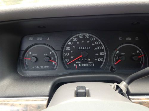 2000 Ford Crown Victoria Base Sedan 4-Door 4.6L, image 19