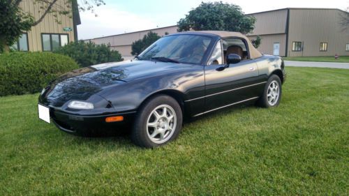 Special &#034;black &amp; tan&#034; edition w/hardtop  - 79k miles - no rust - clean carfax