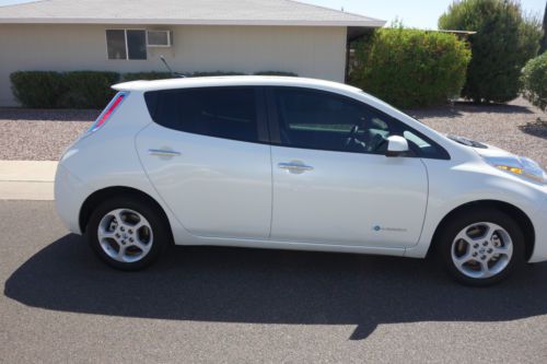 2013 LEAF NAVIGATION REAR AND SIDE CAMERS ONLY 7,500 MILES, US $18,900.00, image 10