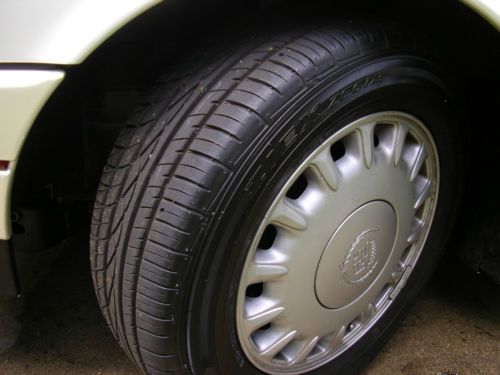 ALL Original LOW mileage Cadillac Allante  NORTHSTAR, image 16