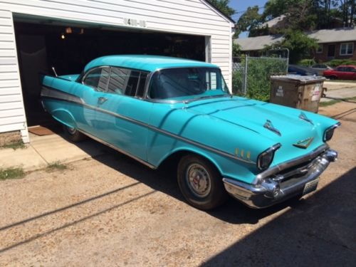 1957 chevrolet bel air base hardtop 2-door 4.6l