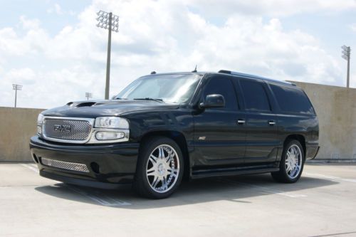 2005 gmc yukon denali xl, custom,award winning, chip foose signed,low miles