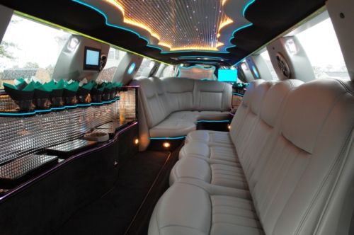 14 Passenger Legendary Lincoln Limousine, US $36,500.00, image 2