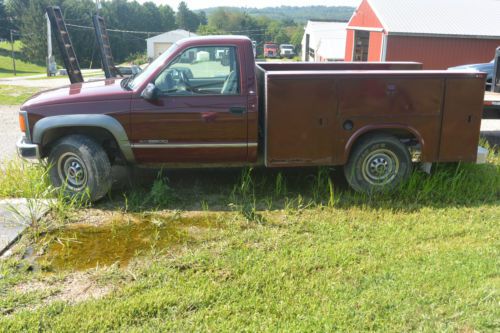 Gmc 3500 hd truck  with service body.