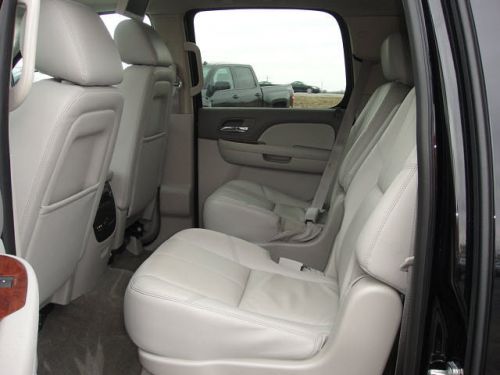 2014 chevrolet suburban 1500 lt