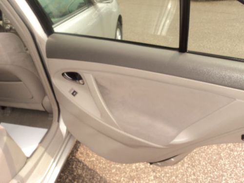 2011 Toyota Camry LE, US $13,975.00, image 15