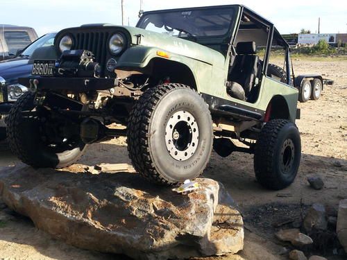 1979 jeep cj-7 rock crawler amc 360 37" tires