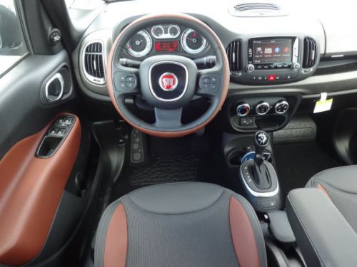 2014 Fiat 500L Trekking, image 11