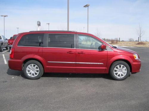 2014 chrysler town & country touring