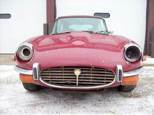 1971 jaguar xke  2+2 v12.  low miles. needs minor restoration