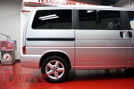 2001 Volkswagen Eurovan GLS, image 2
