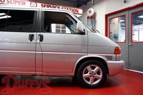 2001 Volkswagen Eurovan GLS, image 3