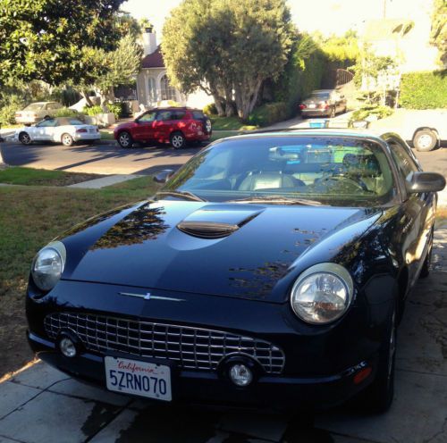 2002 black ford thunderbird convertible 2-door 3.9l, v8, mint condition