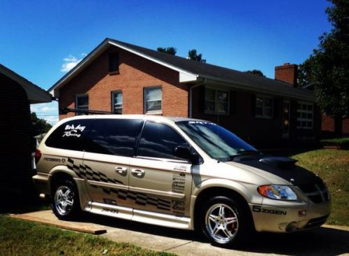 Dodge grand caravan braun entervan handicap