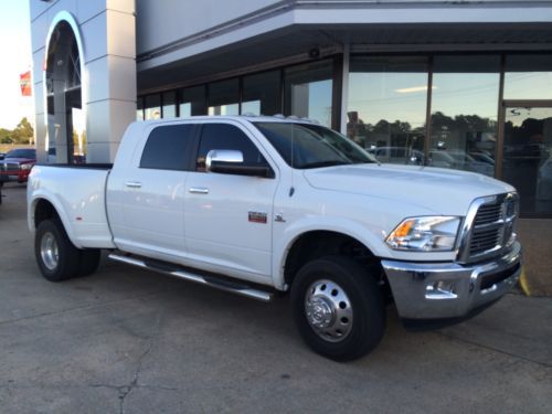 White  dodge dually 3500  4x4 low miles