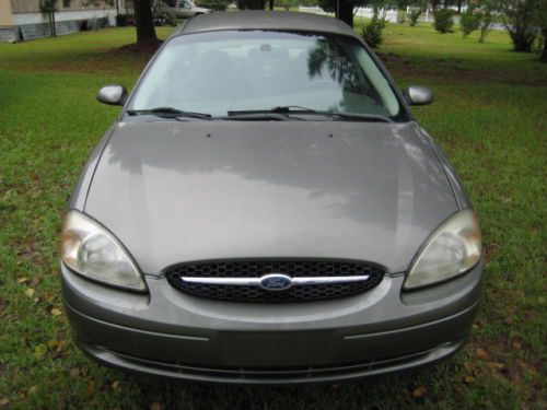 2002 ford taurus ses sedan 4-door 3.0l   run and drive