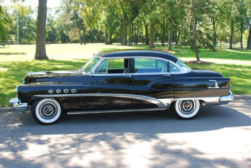 1953 Buick Roadmaster Riviera Sedan 4-Door 5.3L, image 2