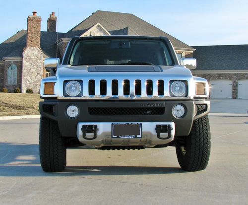 Rare!  2008 hummer h3  v8  alpha   7,000 miles!  off road pkg    like new!