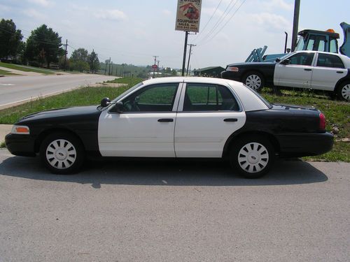 2009 ford crown vic p-71 police interceptor ( choice of 2 )