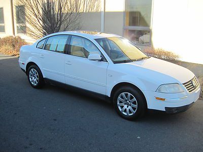 2003 volkswagon passat leather moonroof loaded warranty well maintained finance