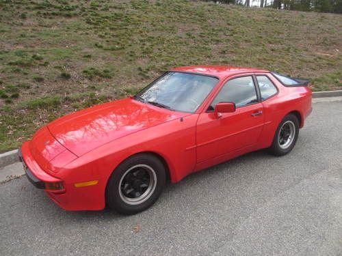 1983 porcshe 944 super clean