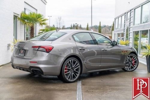 2022 maserati ghibli trofeo