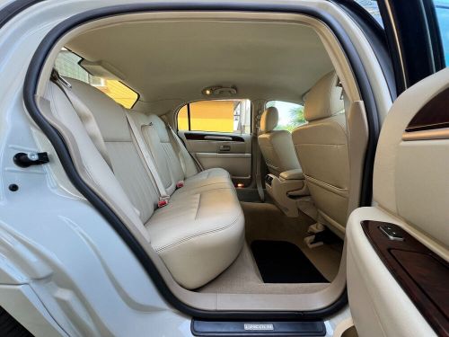 2007 Lincoln Town Car SIGNATURE EDITION - ONLY 46K LOW MILES- BEST DEAL ON EBAY!, US $16,999.00, image 6