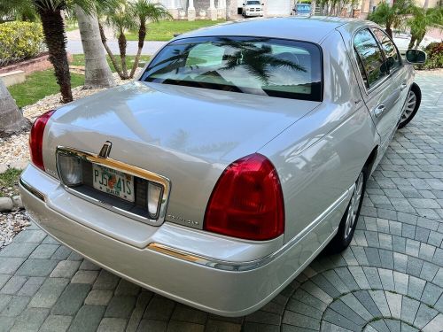 2007 Lincoln Town Car SIGNATURE EDITION - ONLY 46K LOW MILES- BEST DEAL ON EBAY!, US $16,999.00, image 11