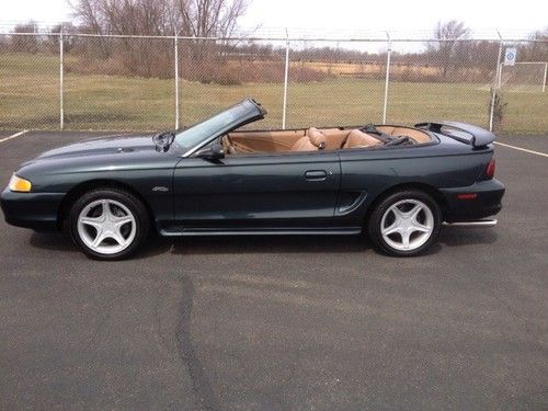 1998 ford mustang gt convertible