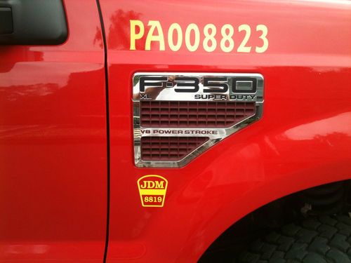 2008 f-350xl 4x4, auto, diesel, reg cab, 8'bed, boss v-plow (all red)