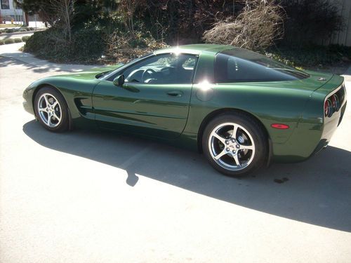 1997 chevrolet corvette base hatchback 2-door 5.7l