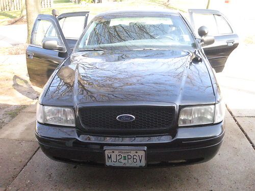 2001 p71 ford crown victoria black