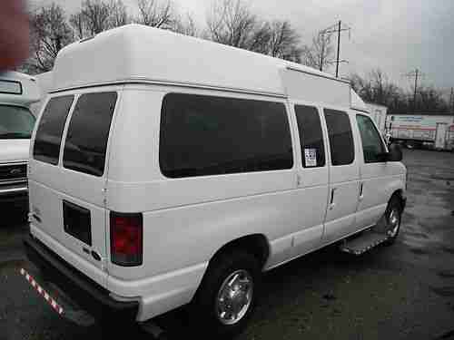 10 FORD E-150 HANDICAP VAN WHEEL CHAIR LIFT 605 ORGINAL MILES CLEAN RUNS PERFECT, US $25,000.00, image 5