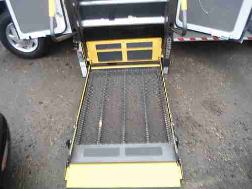 10 FORD E-150 HANDICAP VAN WHEEL CHAIR LIFT 605 ORGINAL MILES CLEAN RUNS PERFECT, US $25,000.00, image 13