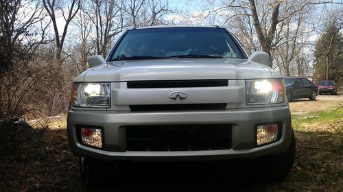 2003 infiniti qx4 sport utility 4-door 3.5l luxury suv  no reserve!!!